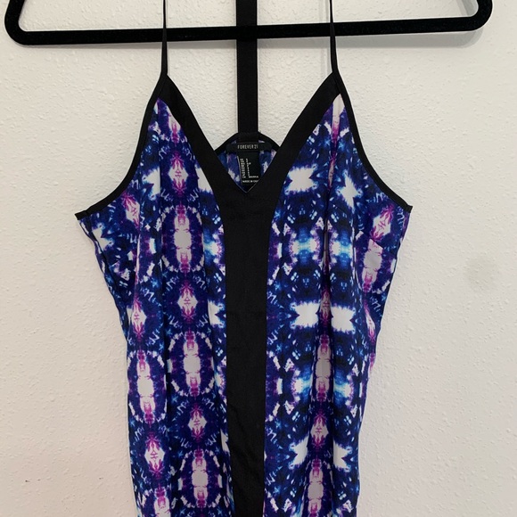 Geometric Print Top - Picture 3 of 3